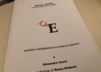 Cantare seriamente la leggerezza dell’amore