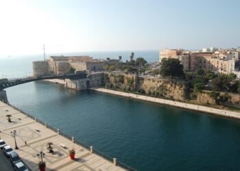 Il rilancio della politica e la centralità della donna. Convegno a Taranto