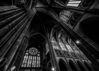 Per l’eternità nelle piccole cose. Una riflessione di Robert Sarah