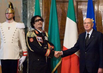 Il colonnello Gheddafi come amico