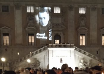 La democrazia disarmata