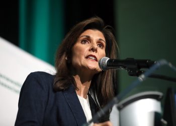 Nikki Haley, l’anacronistica necessità