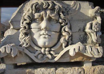 Simul stabunt simul cadent