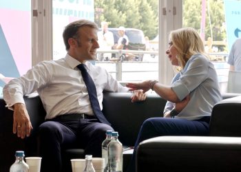 Quattro passi nel ridicolo