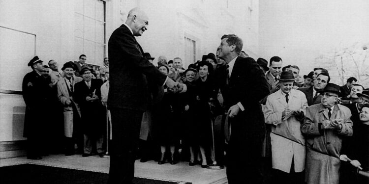 JFK, sbriciolamento di un mito