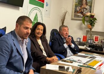 Luciana Sbarbati e Corrado Saponaro alla Direzione regionale del Pri pugliese